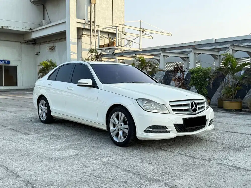 Mercedes Benz C200 2013