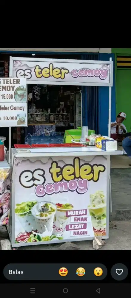 Booth meja lipat