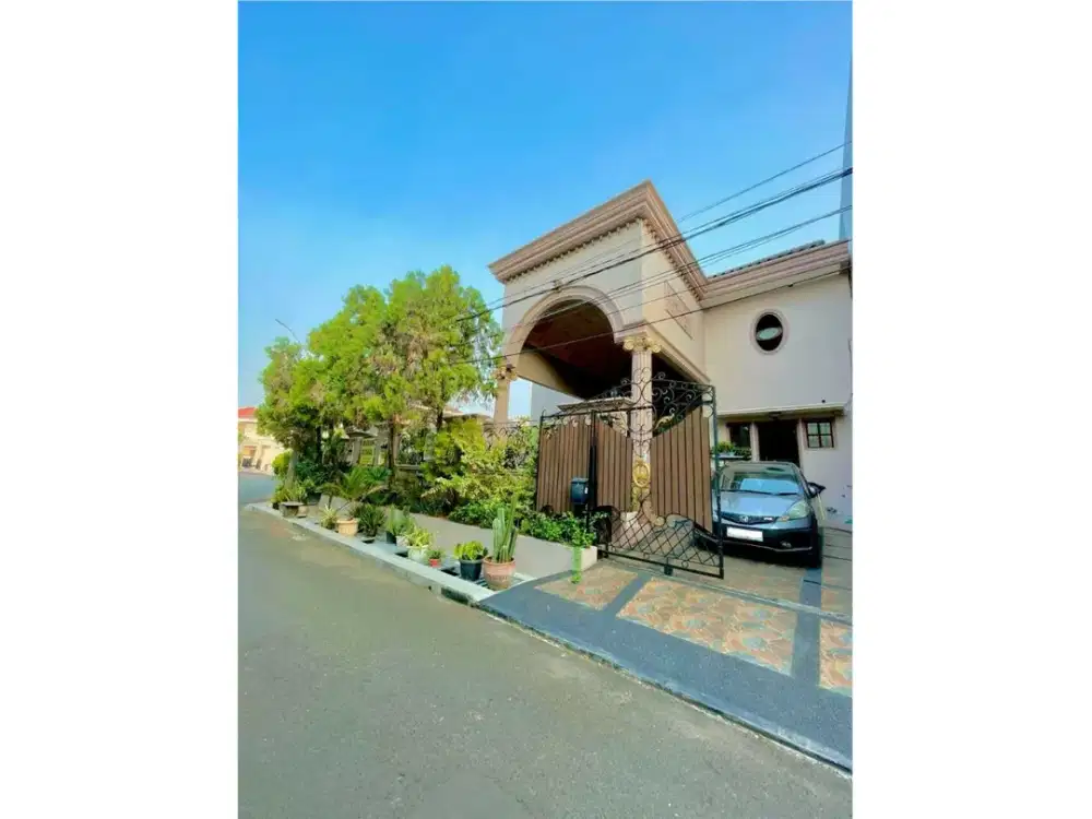 LEBAK BULUS CILANDAK RUMAH MEWAH LUAS DENGAN PRIVATE POOL BESAR Z41