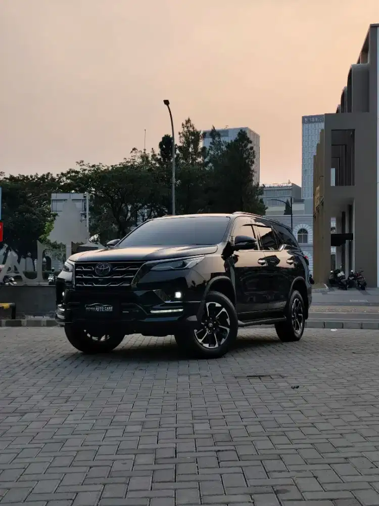 Toyota Fortuner VRZ 2.8 GR Sport NIK 2022 TANGAN PERTAMA PAJAK HIDUP