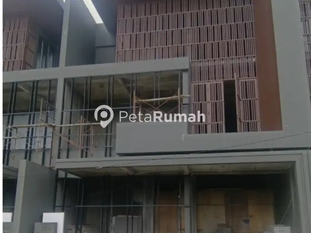 DIJUAL RUMAH DI KOMPLEK POLONIA GARDEN TIPE ROSEWOOD (HANNY)