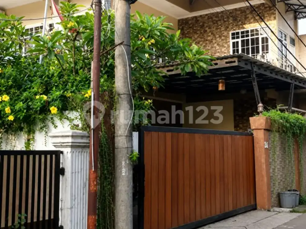 Rumah Bagus, di Cilodong, Jl.kemang Raya, Lt.499, Hak Milik,Depok