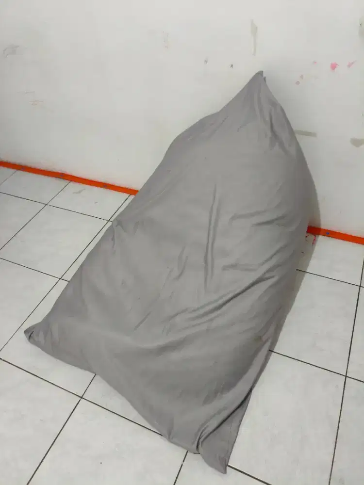 BEANBAG TRIANGLE UK.90x70x70cm