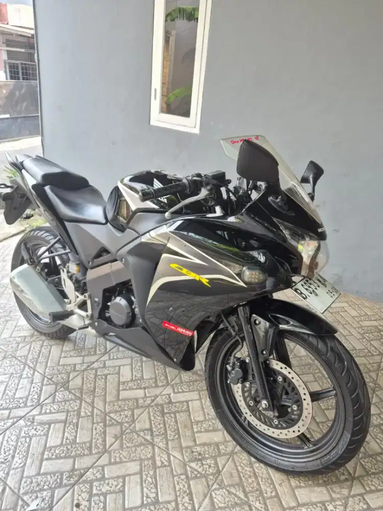 Honda CBR 150 tahun 2013 pajak hidup