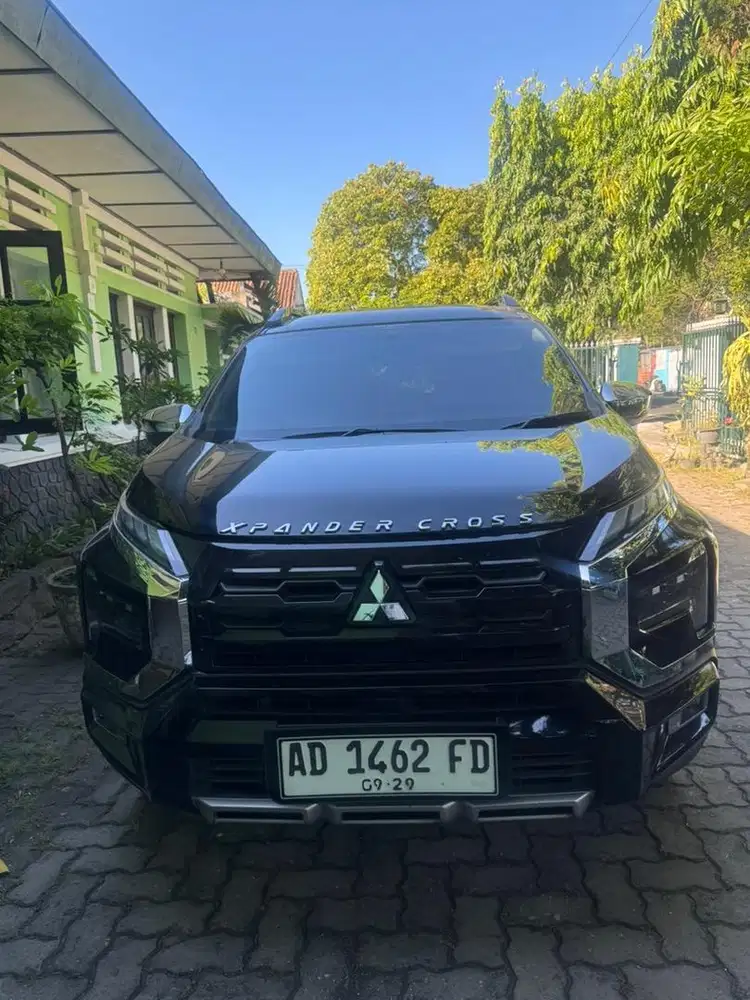 XPander Cross Premium 2024, Low KM