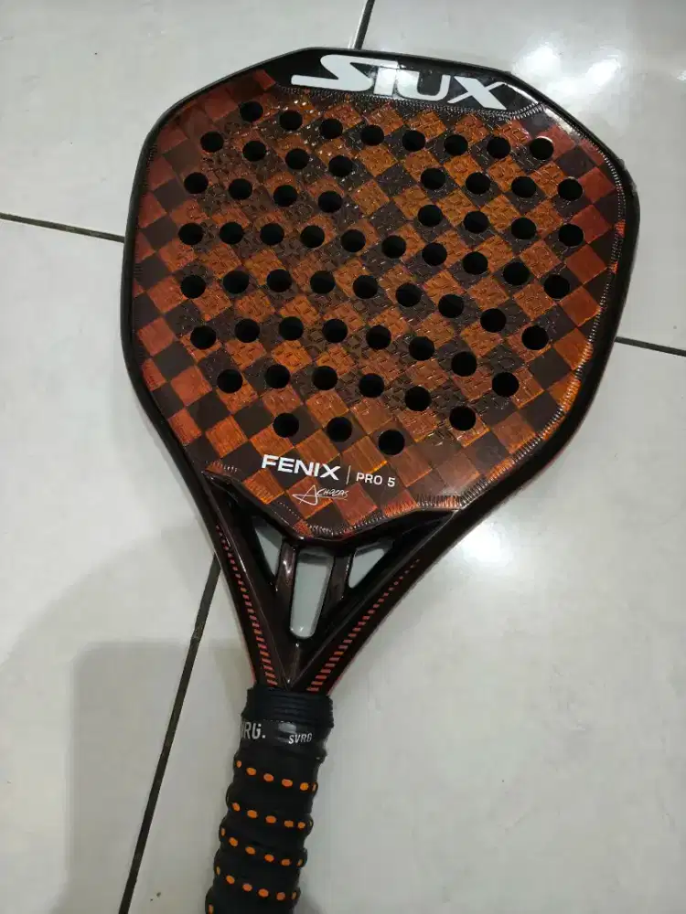 Di jual Raket padel merk SIUX fenix pro 5 orange  2025