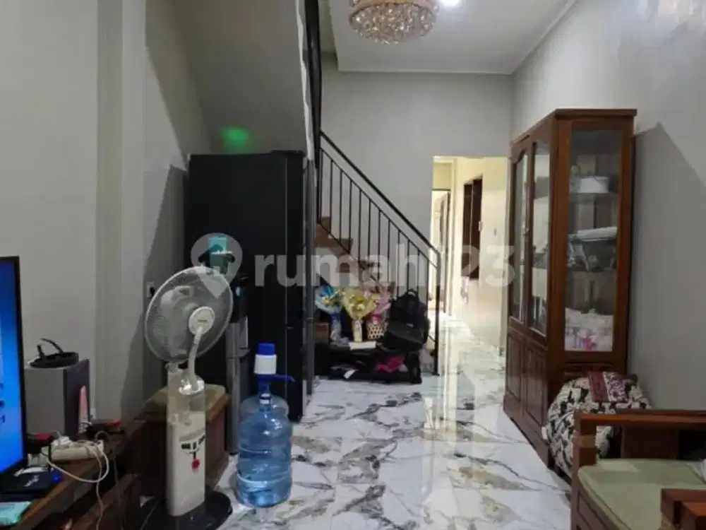 Rumah Bagus 2 Lantai Siap Huni di Graha Cinere (Gv)