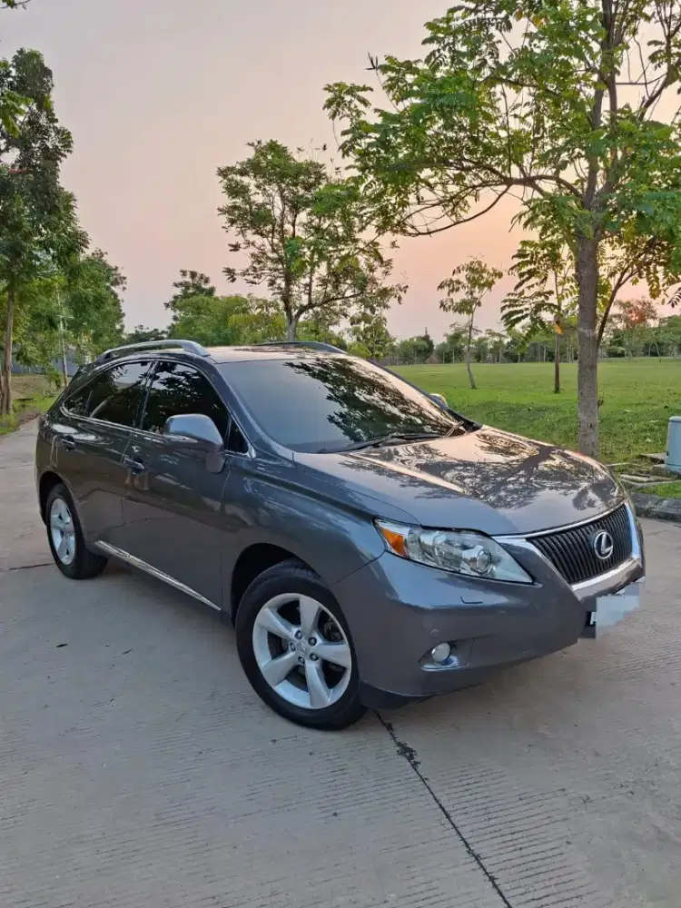 LEXUS RX270 CBU(limited)sangat terawat (