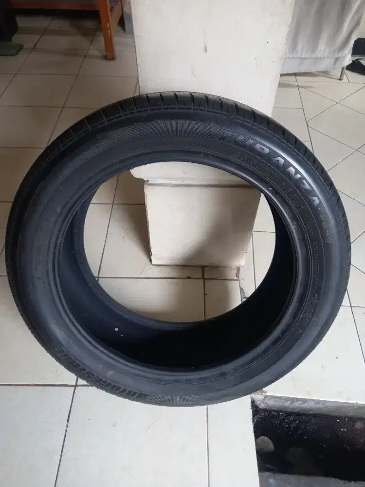Ban Bridgestone Turanza ER33