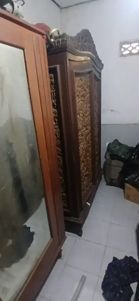 Lemari jati kuno 2 pintu