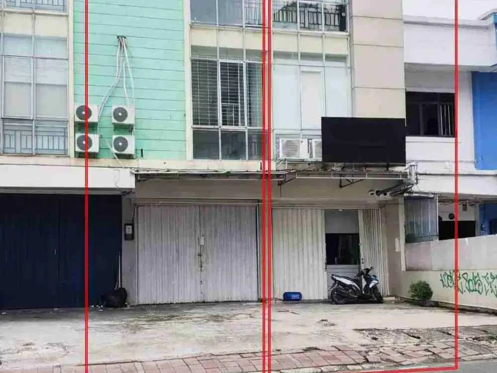 Disewakan Ruko Kemanggisan, Jakarta Barat, 4.5×29 M², 3¾ LT, SHM