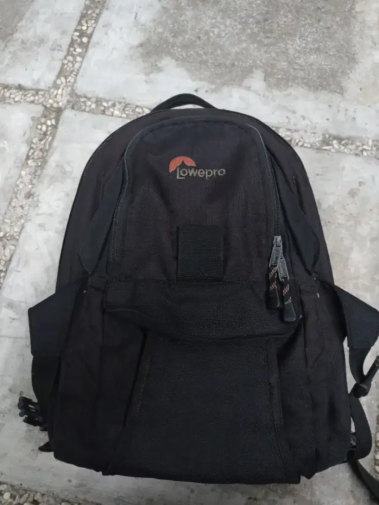 tas kamera lowepro