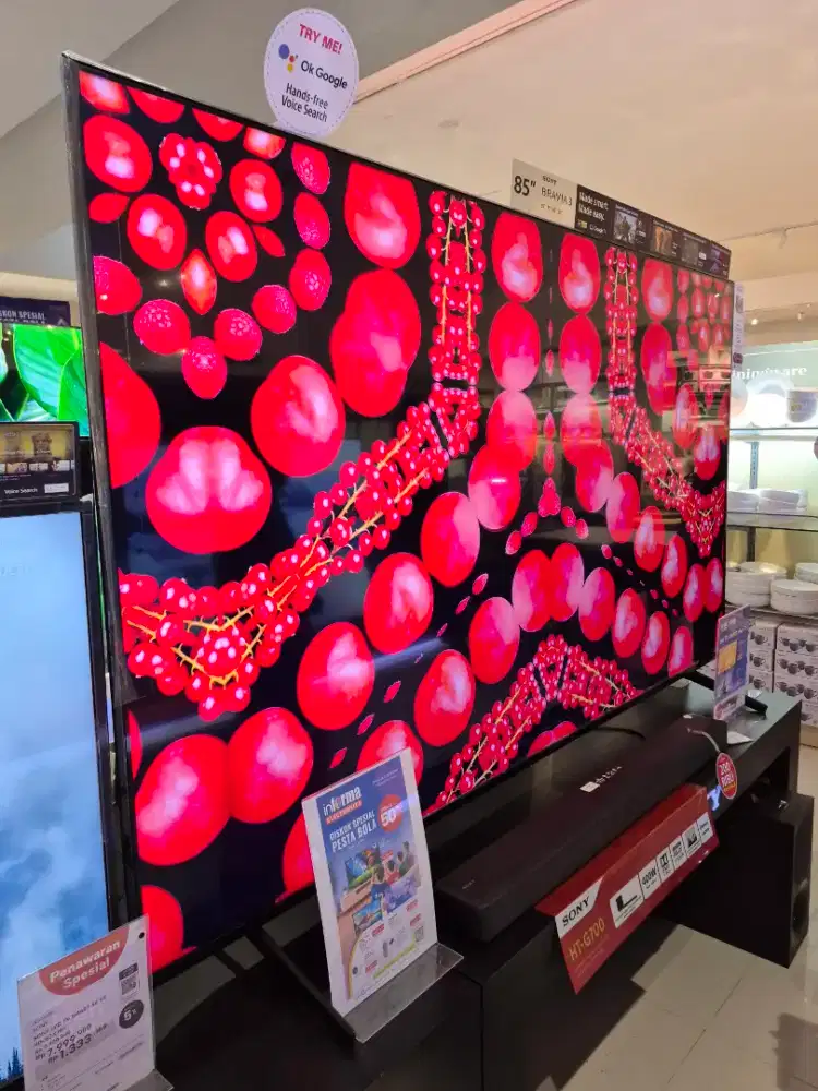 SONY GOOGLE TV 85INCH PROMO DISPLAY