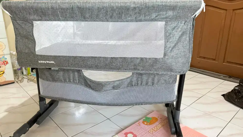 Tempat tidur bayi merek Kitty mom