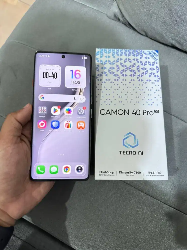 Tecno Camon 40 Pro 5G ram 8/256 GB Fullset Garansi 4 bulan lagi