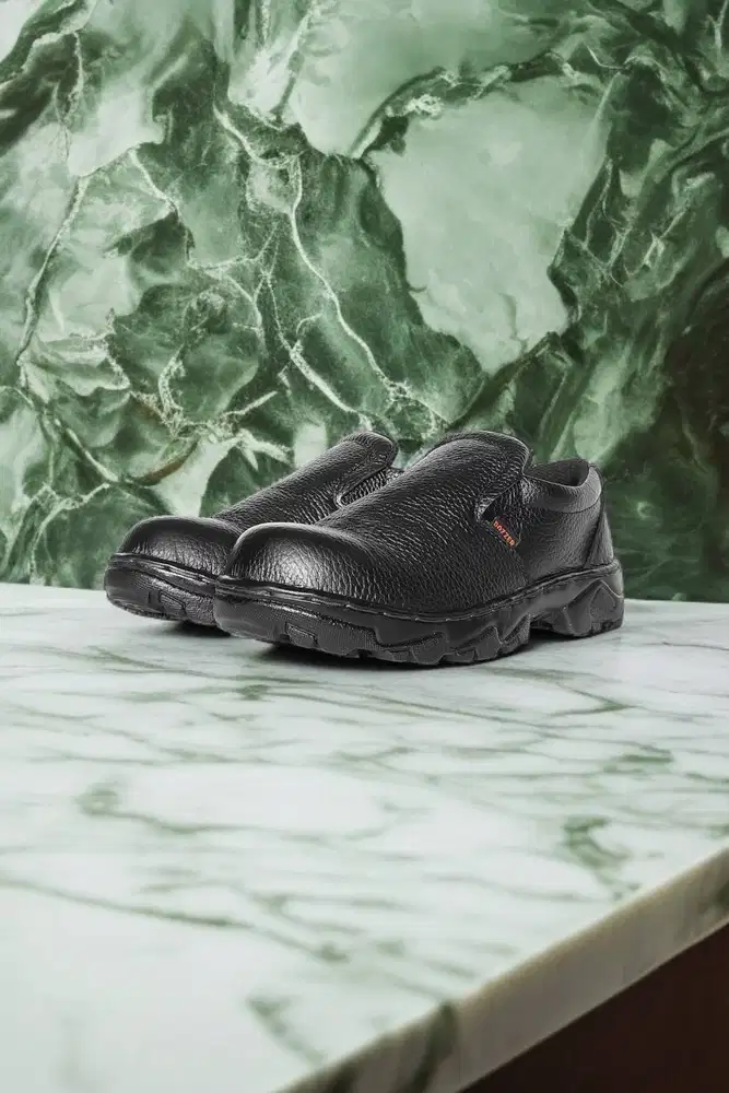 Nyaman Sepatu safety Bontang