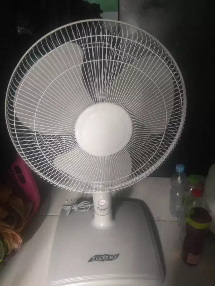 Kipas angin meja 16 inch cosmos norm siap pakai nego tipis