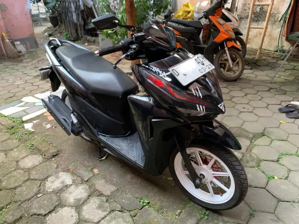Honda Vario 2019 125cc Hitam Lengkap Murah