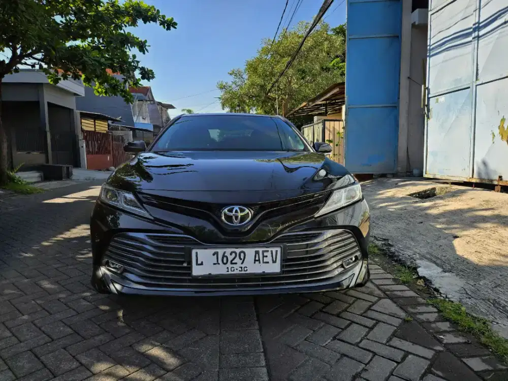 Toyota Camry V 2 5 at 2019  hitam ready