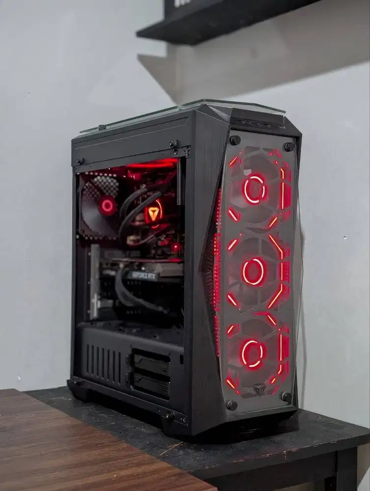 PC Gaming Ryzen 7 + RX 9060 XT 16GB 32GB / 512GB