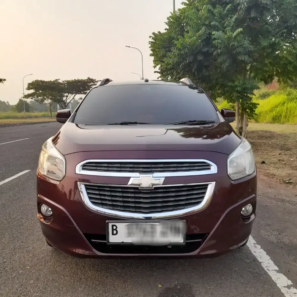 Chevrolet spin LTZ 1.5 2013 AT