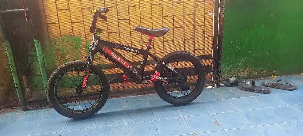 Sepeda BMX UK 16