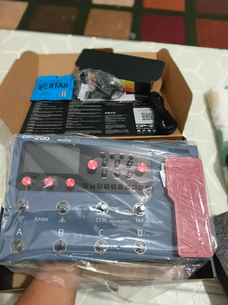 Efek Gitar Valeton GP200X Limited Edition