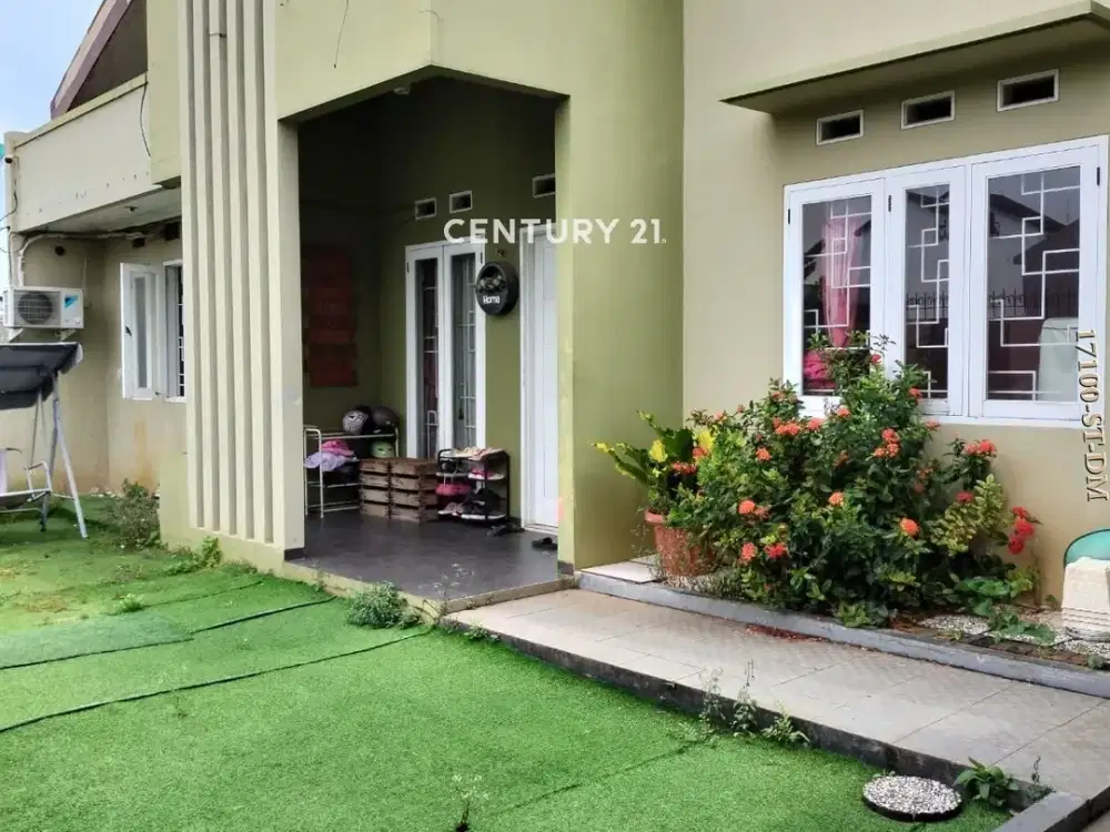 DiJual Rumah Siap Huni Di Komplek  Perumahan Dengan Tanah Luas