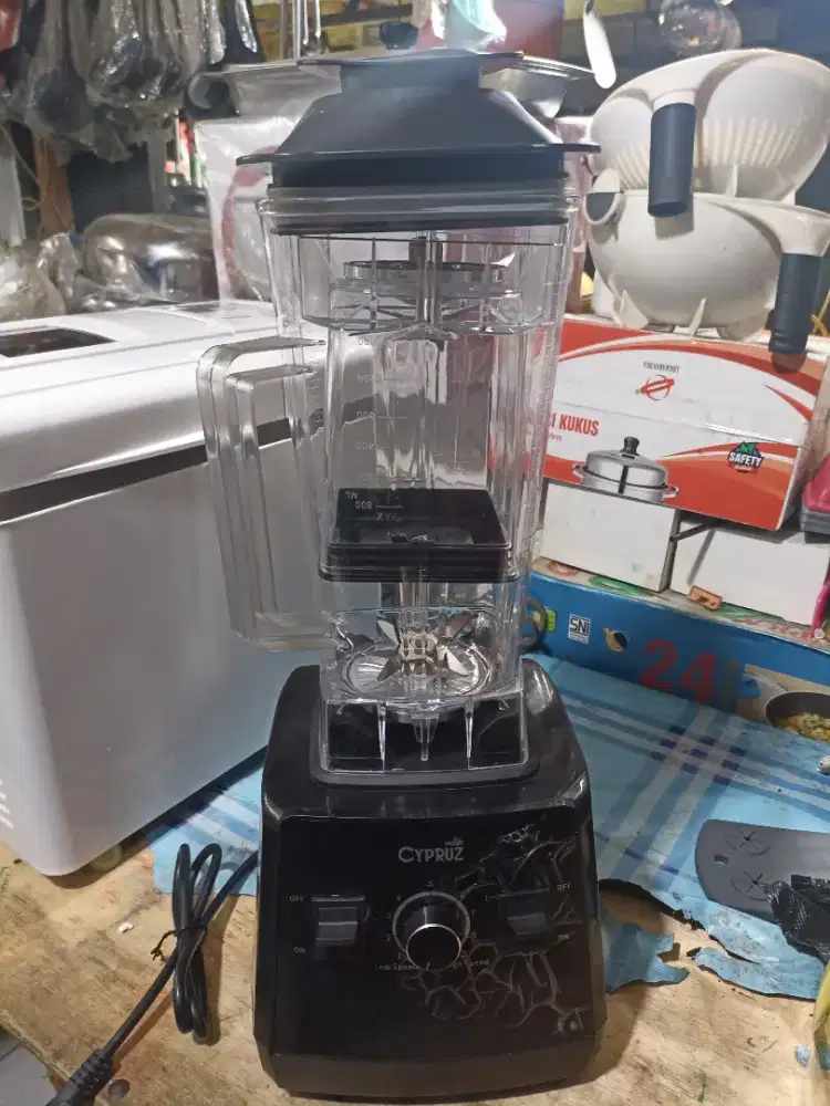 Blender heavy duty merk Cypruz