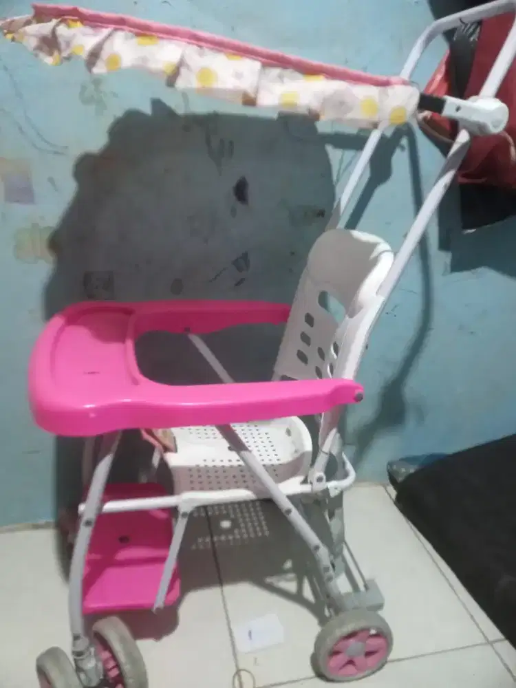 Stroller duduk bayi