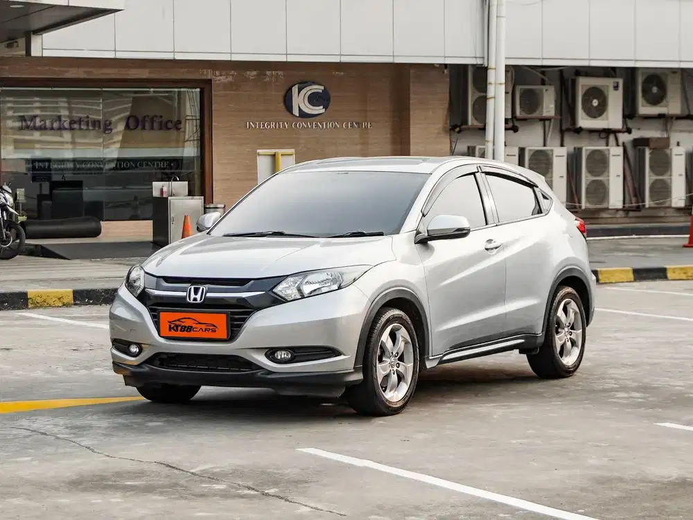 HONDA HRV S AT 2017 / 2018 / 2019 SILVER