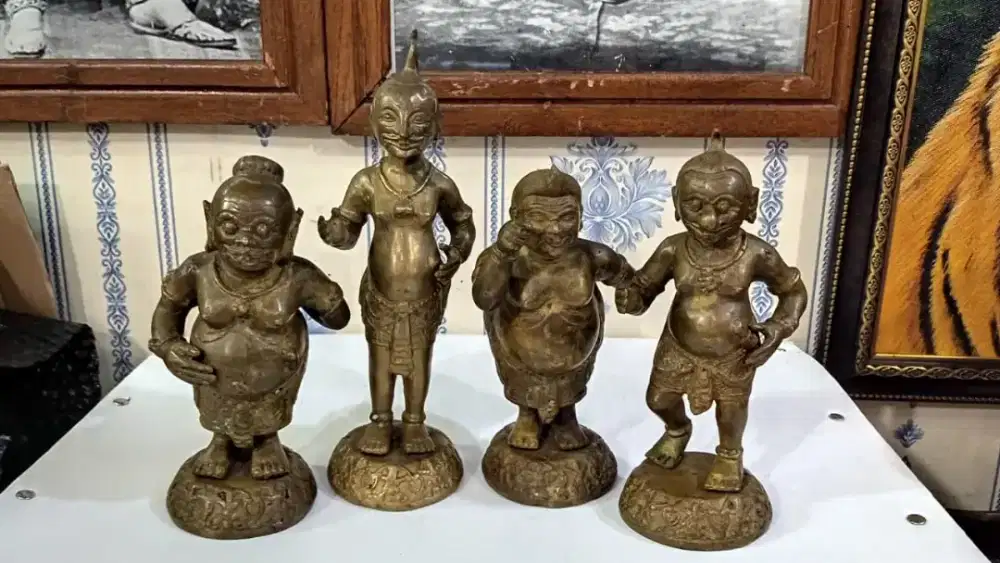 Patung Punokawan Semar, Gareng, Petruk, Bagong bahan perunggu