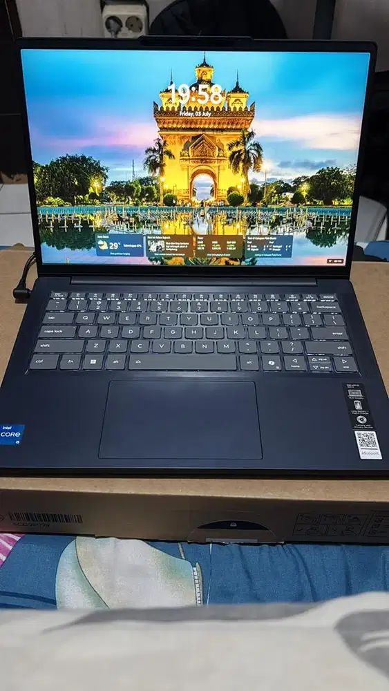 Lenovo Ideapad Slim 3 14IRH10