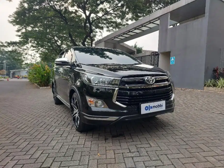 DP MURAH Toyota Kijang Innova 2.0 Venturer Bensin-AT 2017  CBOPB