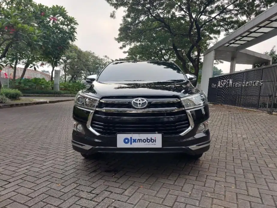 DP MURAH Toyota Kijang Innova 2.0 Venturer Bensin-AT 2017  CBOPB
