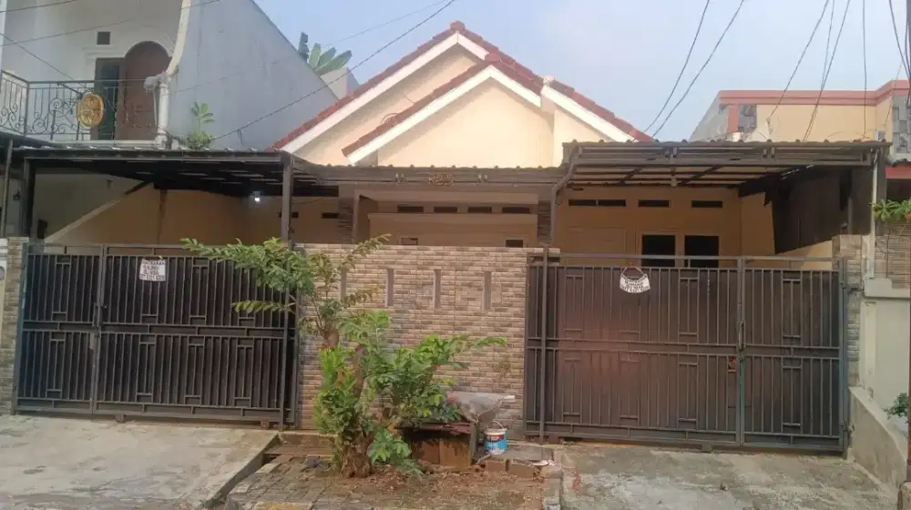 Disewakan rumah pertahun