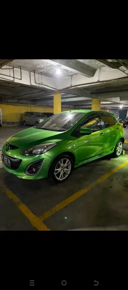Mazda R at 2010 hijau manis