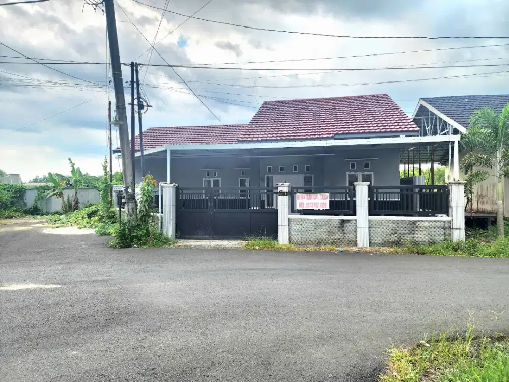 Di jual rumah harga 678jt nego