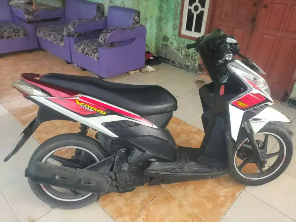 Dijual Honda Vario 110 CBS FI (Injeksi) Putih Merah