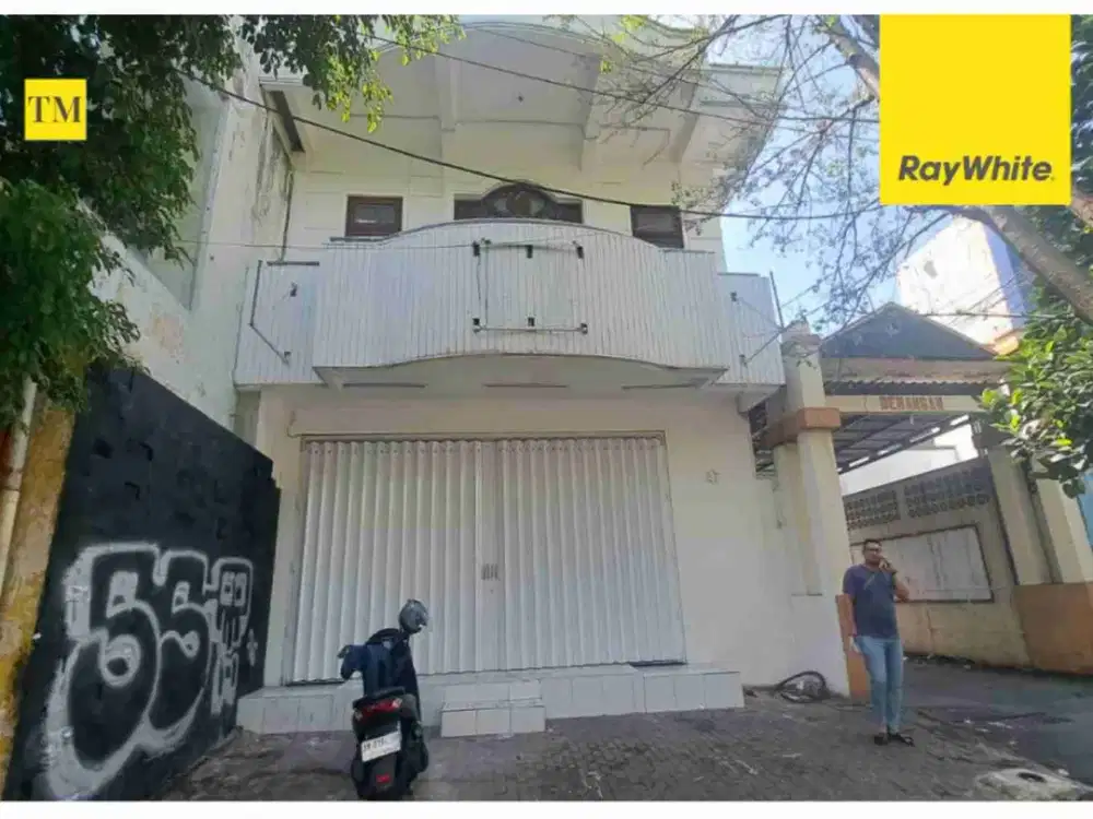 disewakan ruko 2 lantai jln.protokol demangan gondokusuman yogyakarta.Lingkunga bisnis, pertokoan, kampus, kos2an, perumahan, pasar ( 520. tm )