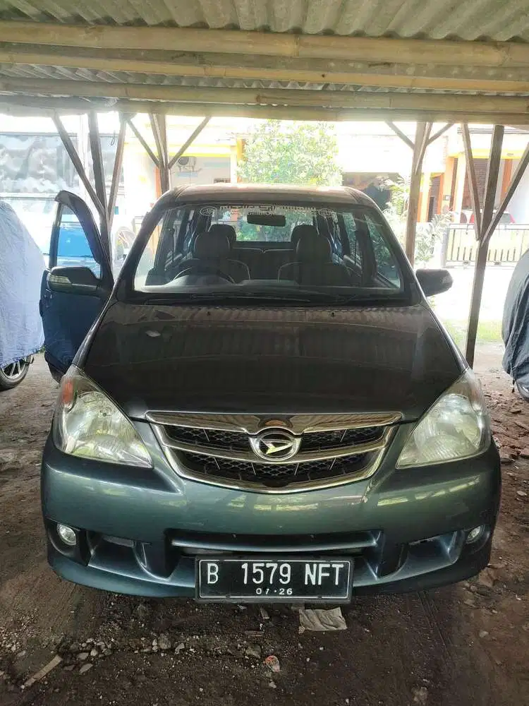Daihatsu Xenia 2010 Bensin