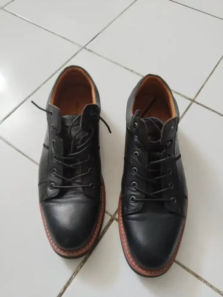 Dijual sepatu casual Merk Bruno Premi