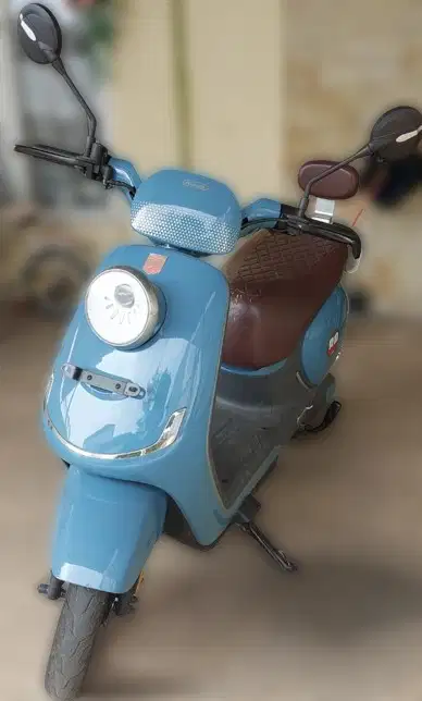 Dijual Motor Listrik Uwinfly T80 Tahun 2025 | KM 2.300 | Baterai Ori