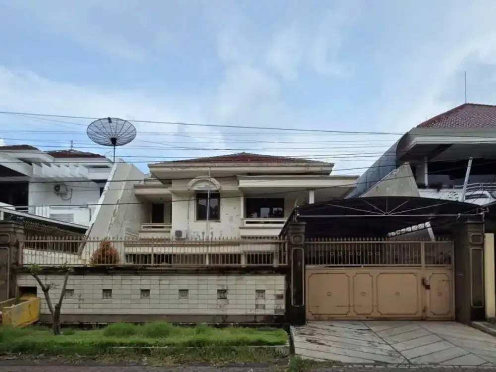 Rumah Dharmahusada  STRATEGIS BOULEVARD