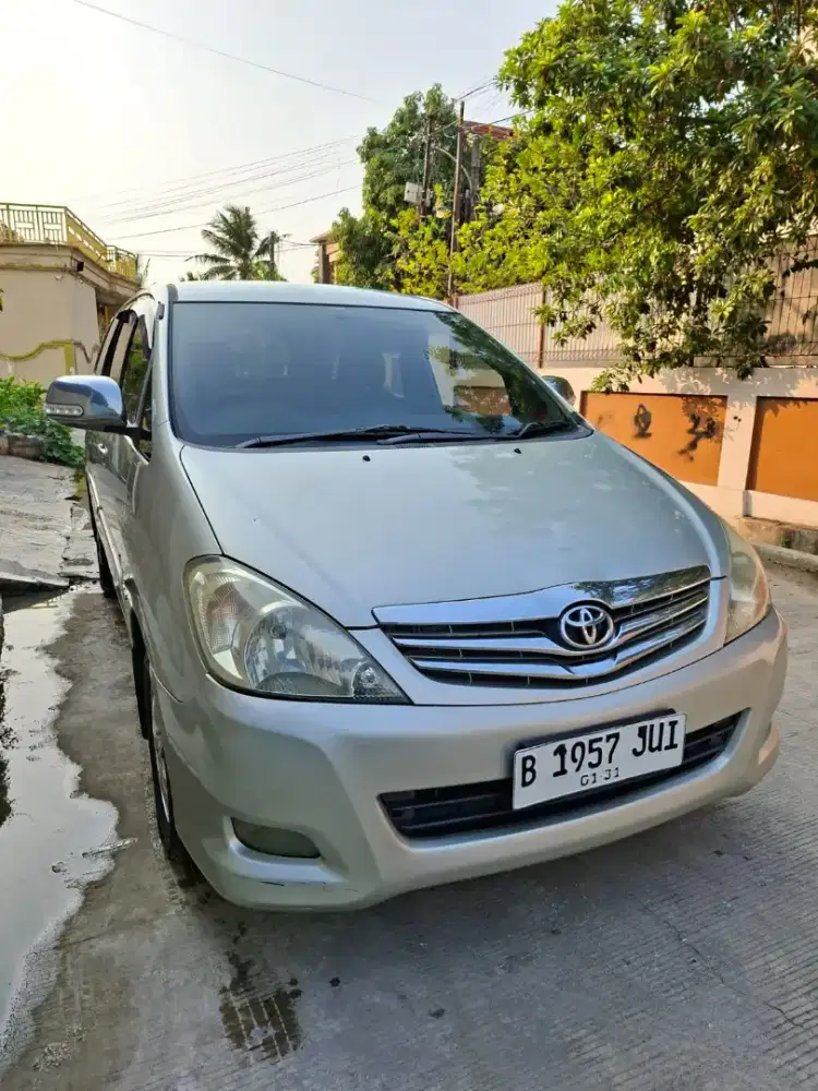 Toyota Kijang Innova 2010 Diesel