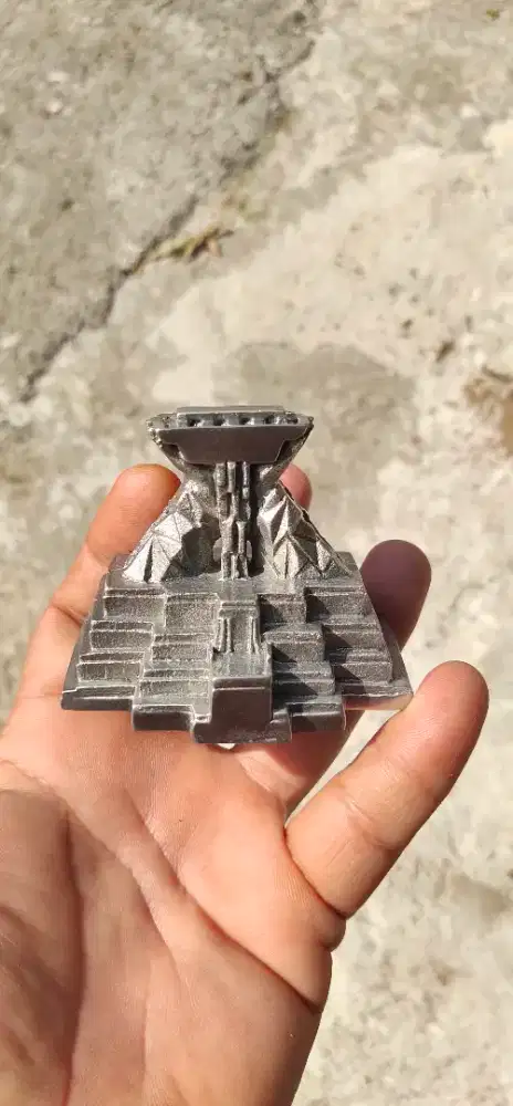 Miniatur Menara Olympiade Olympia Thn 776Sm- Super Rare