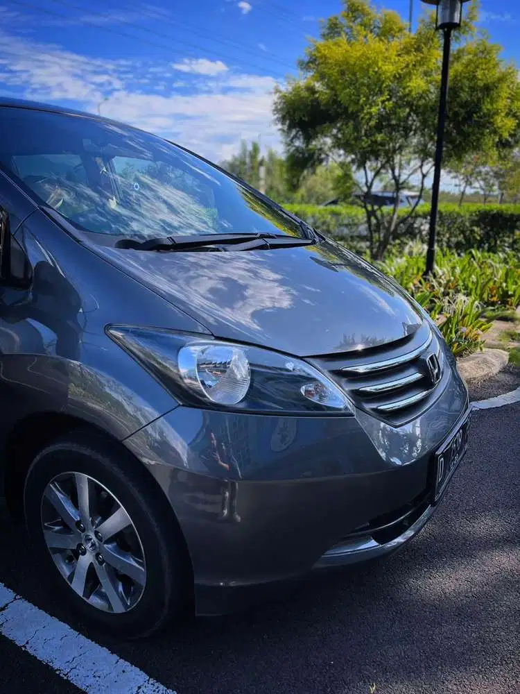 Honda Freed 2011 Bensin