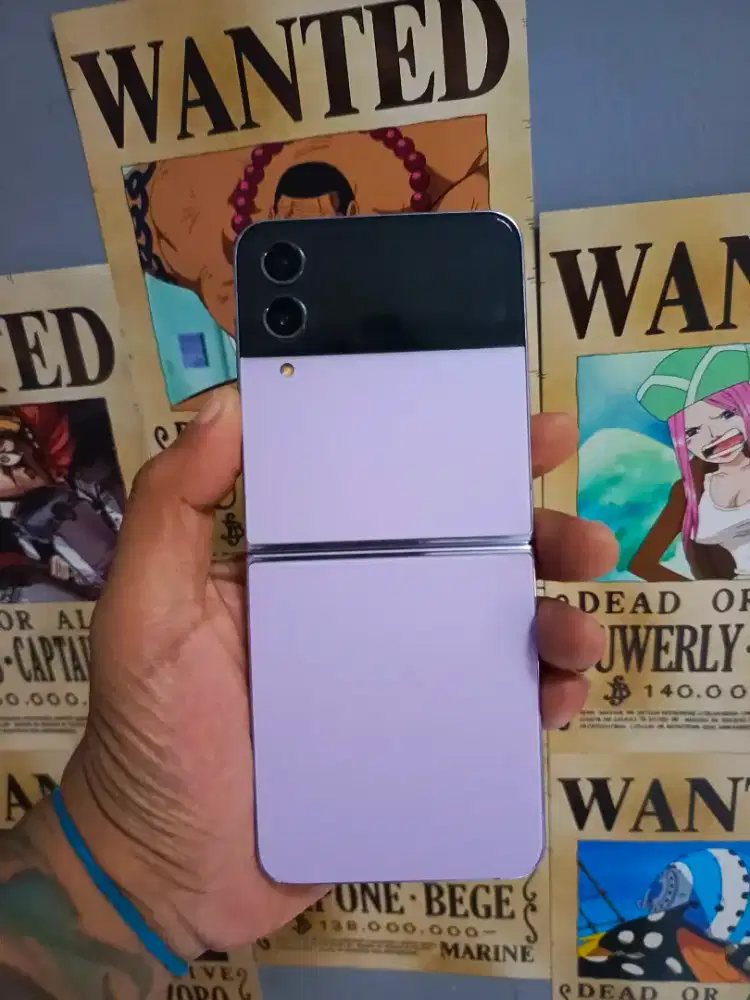 Samsung Z flip 4 8/128