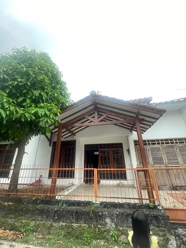 Sewa Rumah Tengah Kota Jogja Furnished AC Penghangat air Murah