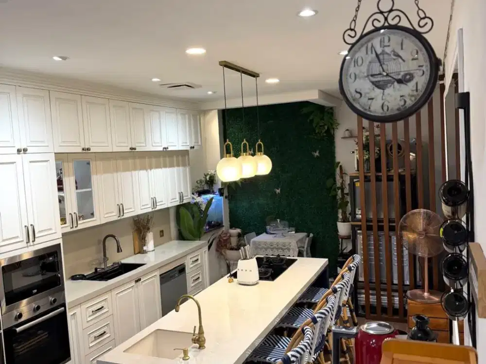 Dijual Rumah Fully Furnished Taman Palem Lestari Jakbar Siap Huni Dekat Bandara